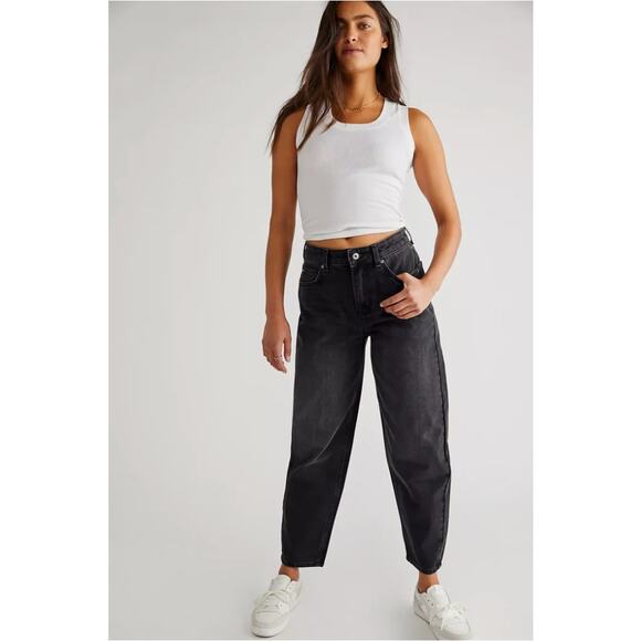 Free People Westward Barrel Jeans Black Tapered High Rise Size 26 - Picture 1 of 8